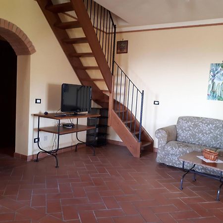 فيلا Agriturismo Montemari بالايا الغرفة الصورة