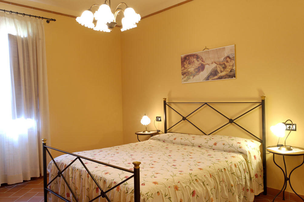 فيلا Agriturismo Montemari بالايا الغرفة الصورة